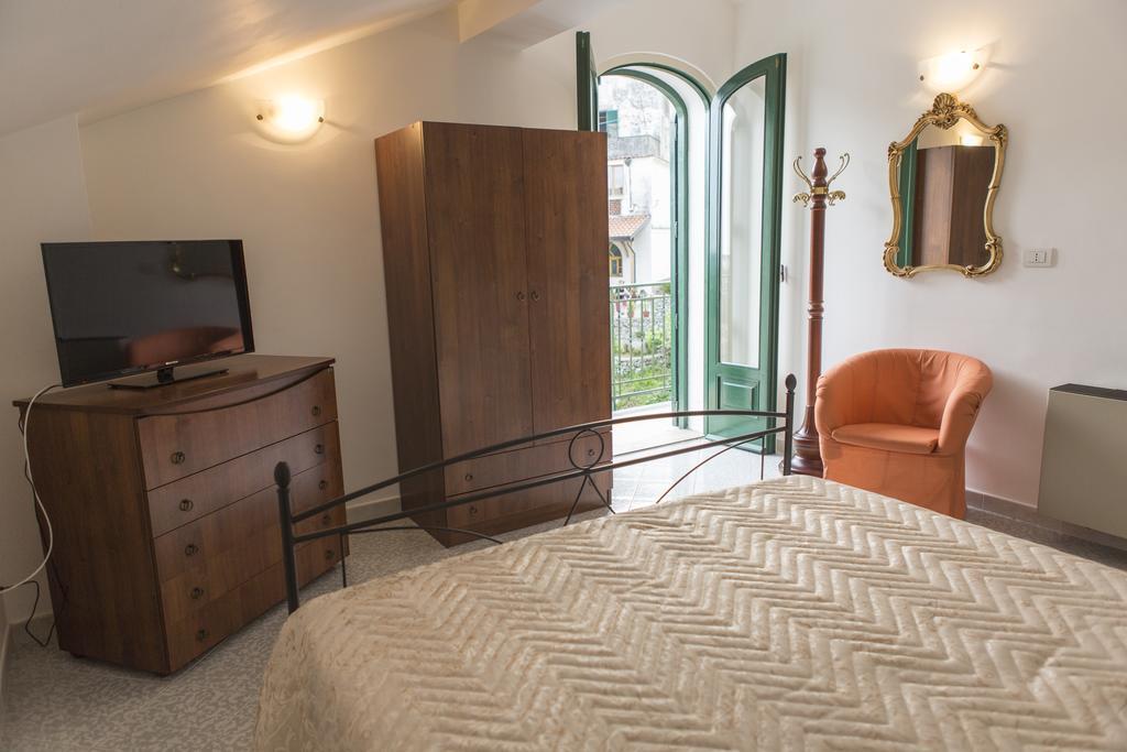سكالا Rianna Rooms & Breakfast الغرفة الصورة